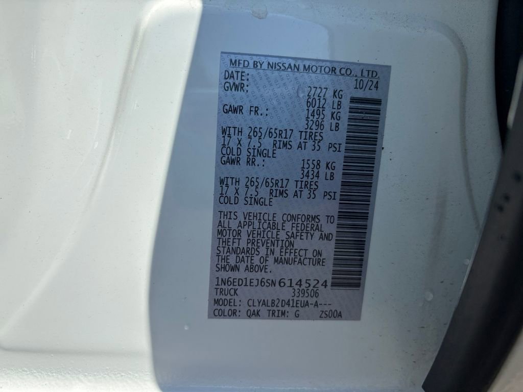 Used 2025 Nissan Frontier SV image 29