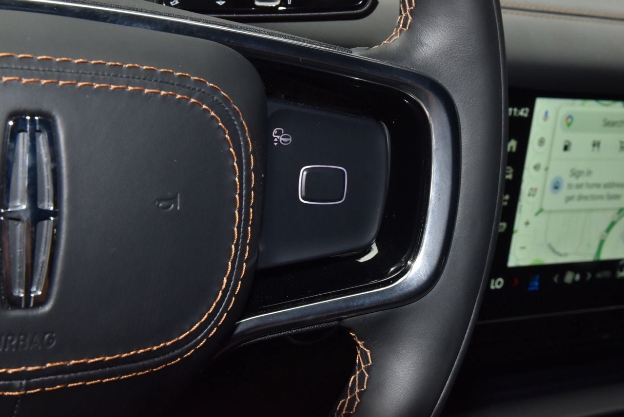 New 2026 Lincoln Navigator Black Label AWD/4WD image 27