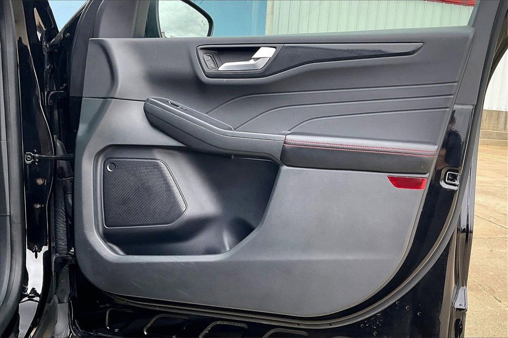 Used 2023 Ford Escape ST-Line image 23