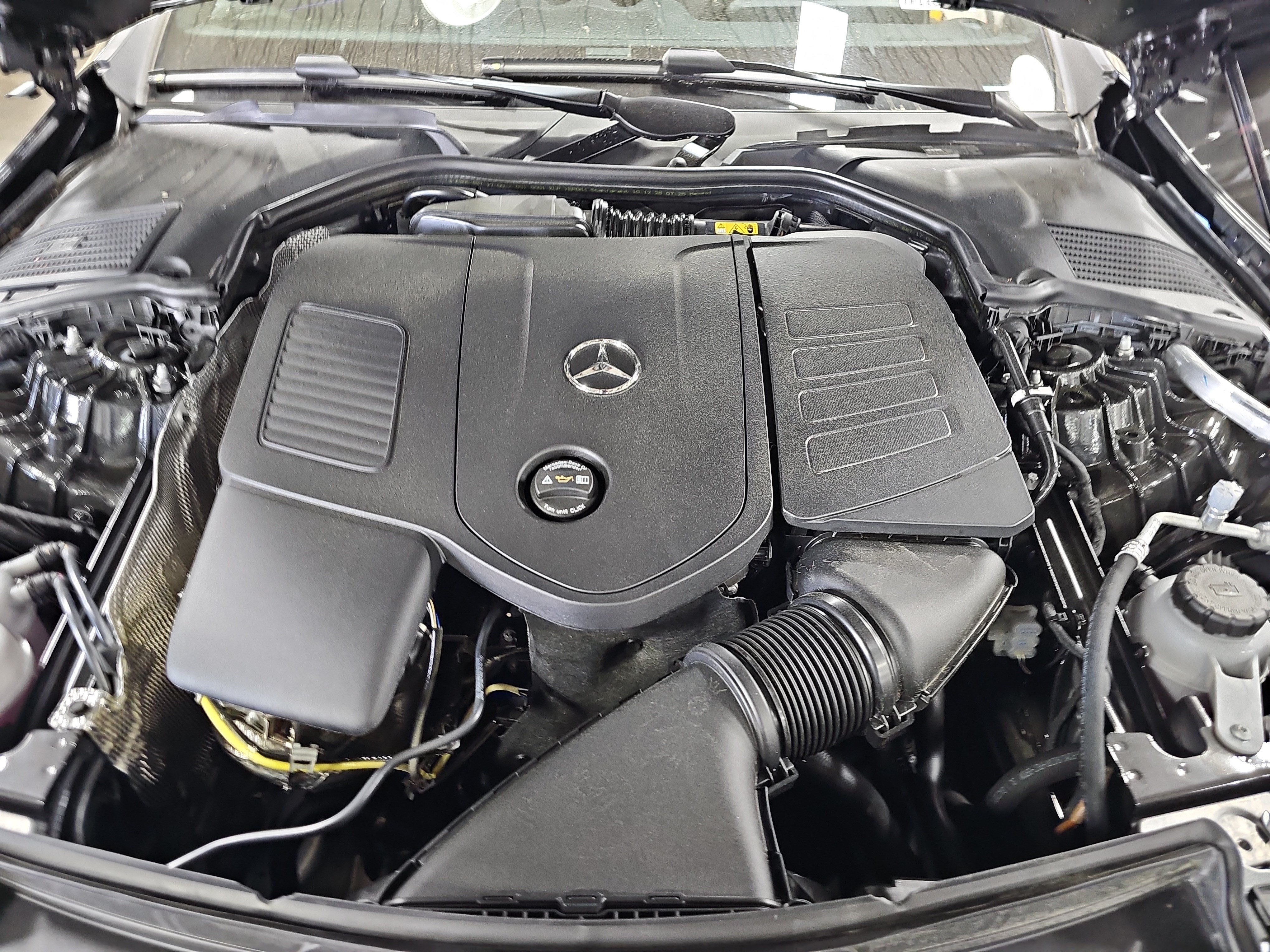 New 2026 Mercedes-Benz CLE 300 4MATIC Coupe image 32