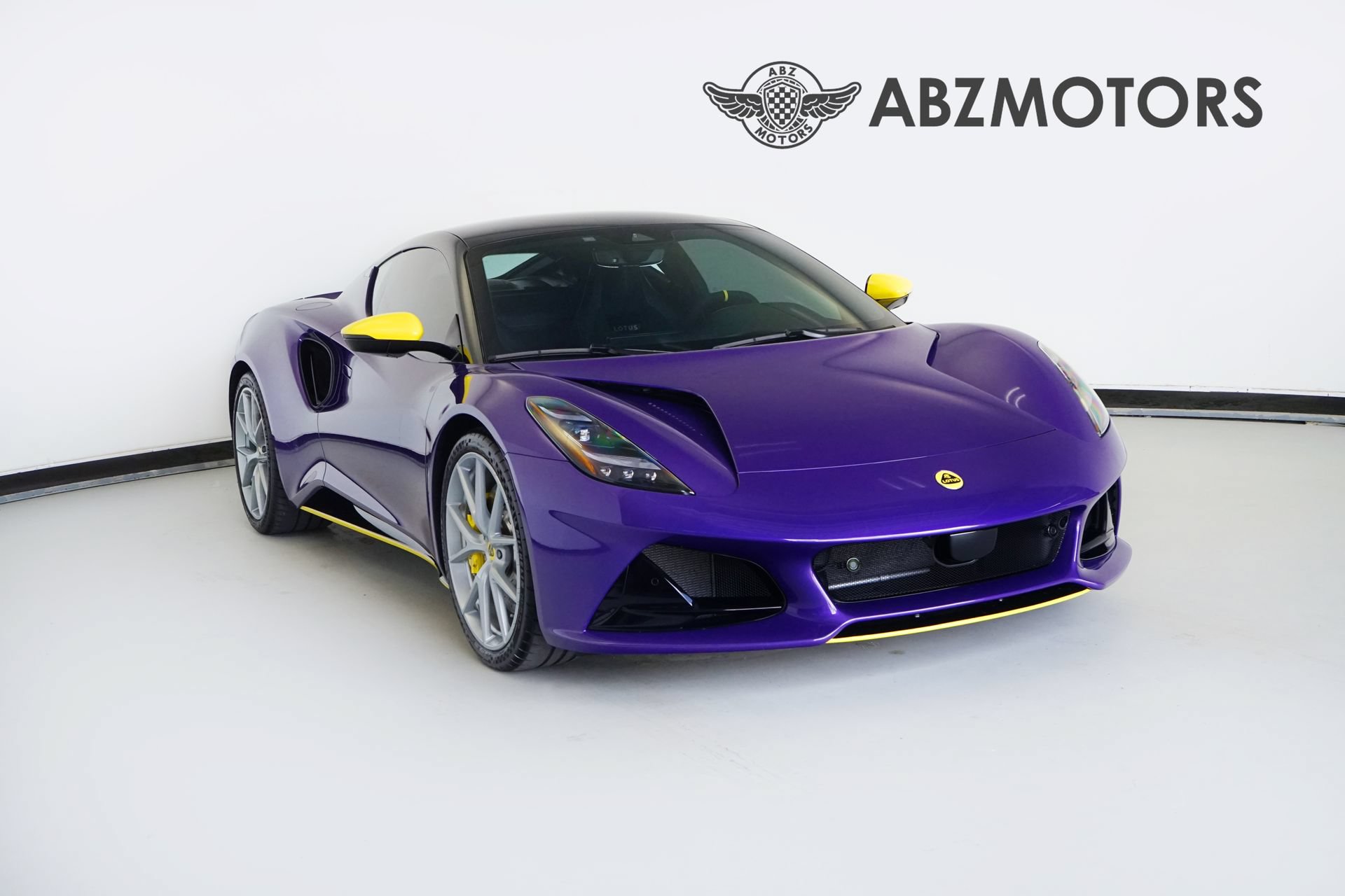 Used 2026 Lotus Emira SE RWD image 1