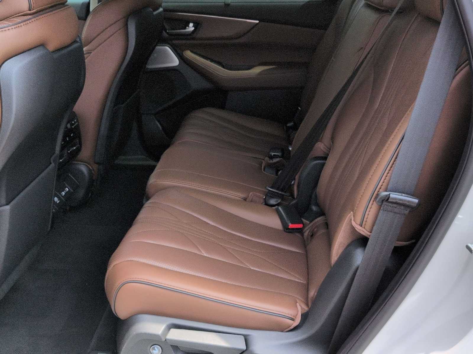 Used 2025 Acura MDX SH-AWD w/ Advance Package image 21