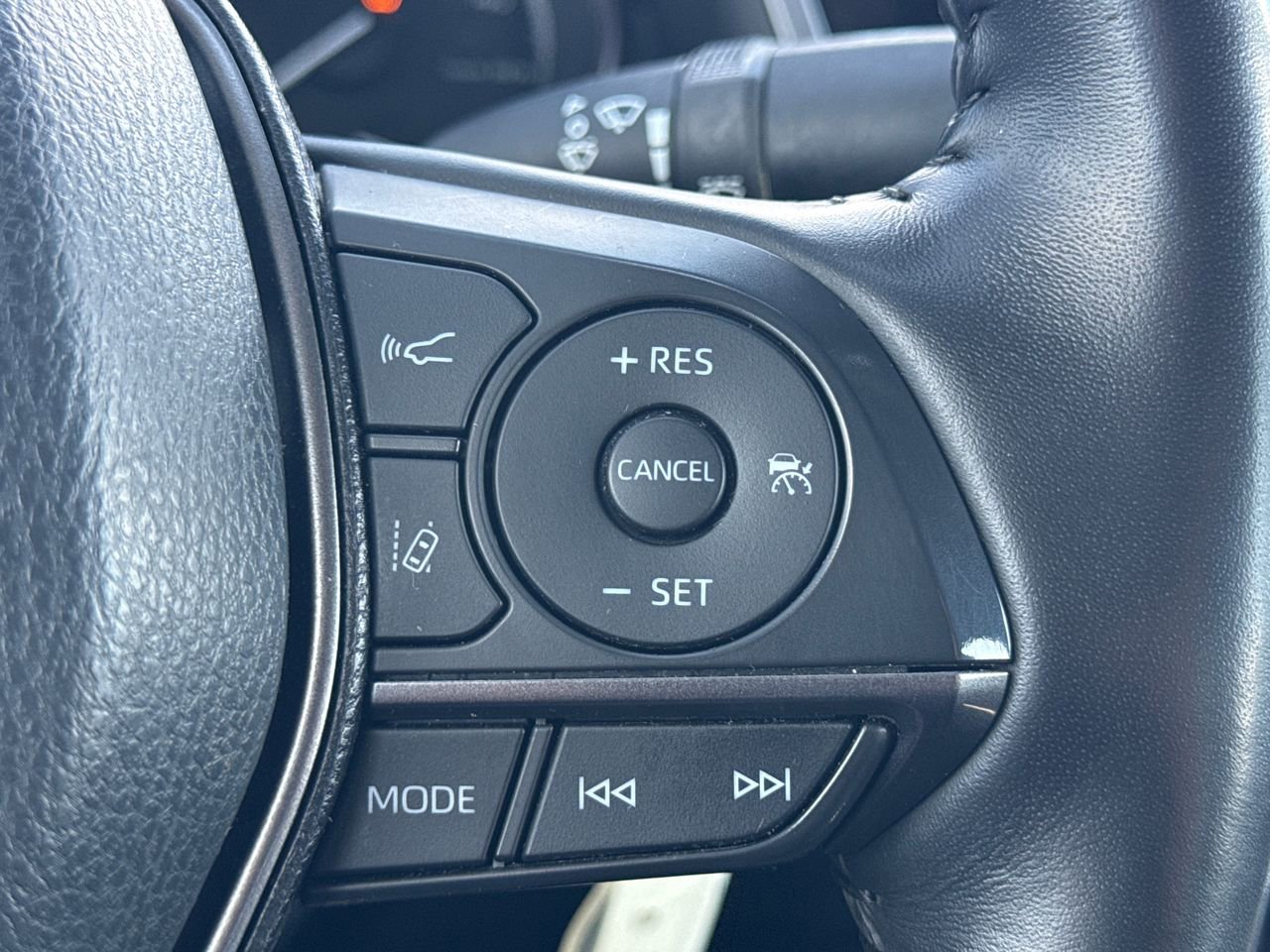 Used 2024 Toyota Camry SE image 27