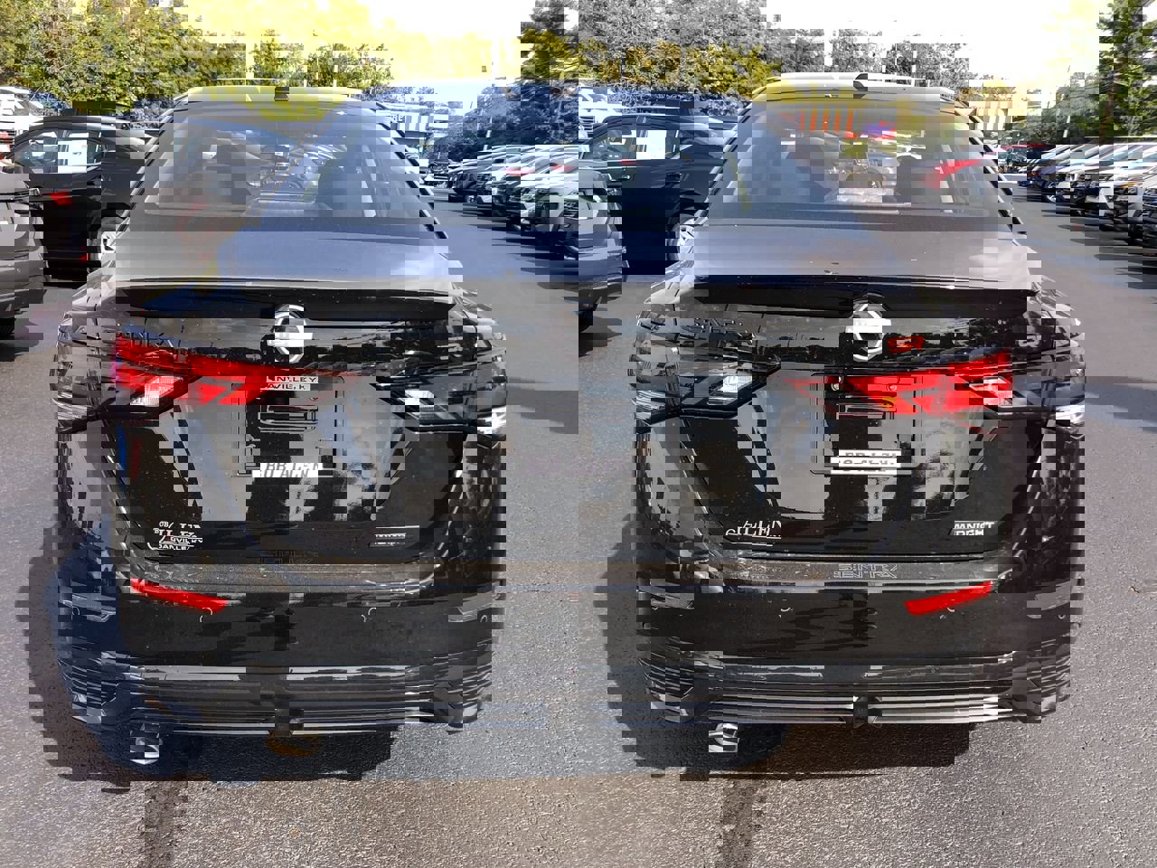 New 2025 Nissan Sentra SR w/ Midnight Edition image 19