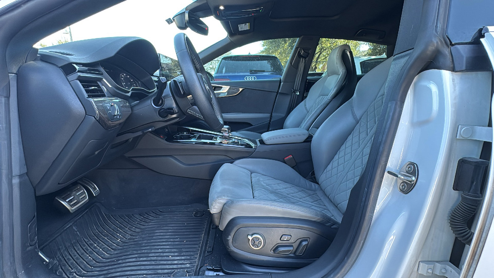 Used 2023 Audi S5 Premium w/ Convenience Package image 9