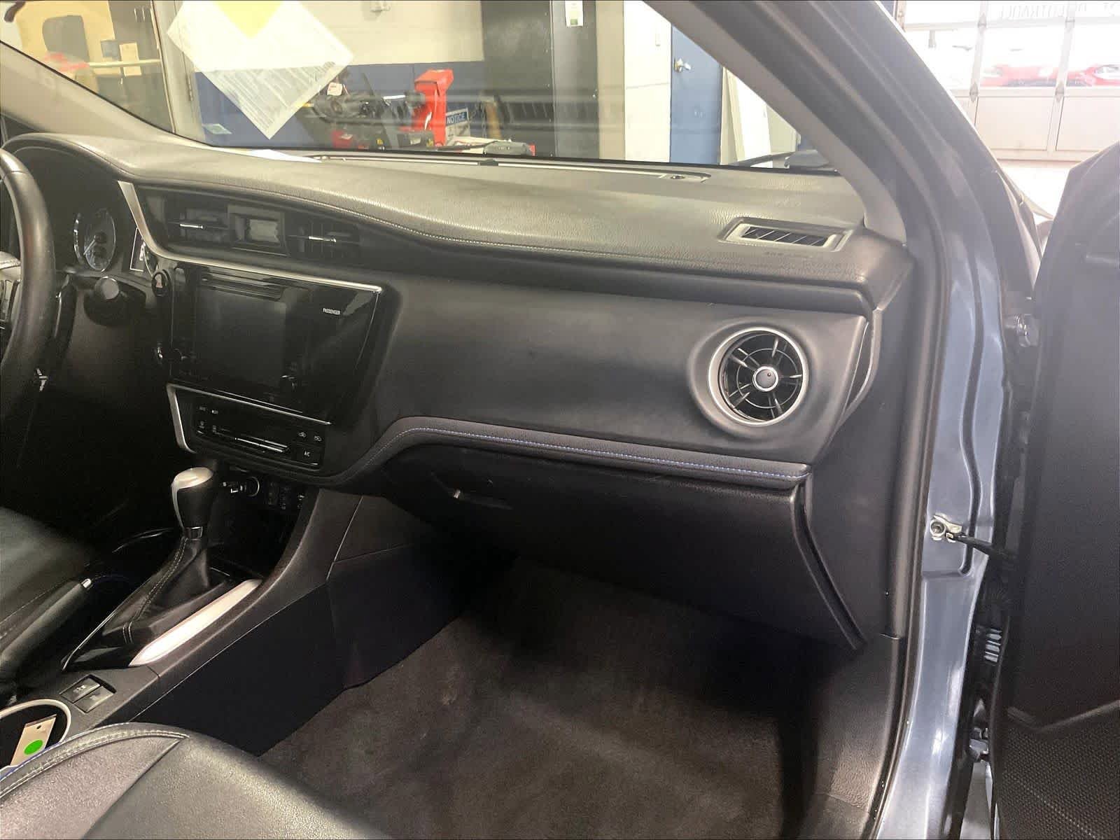 Used 2017 Toyota Corolla XSE w/ Carpet Mat Package (TMS) FWD image 13