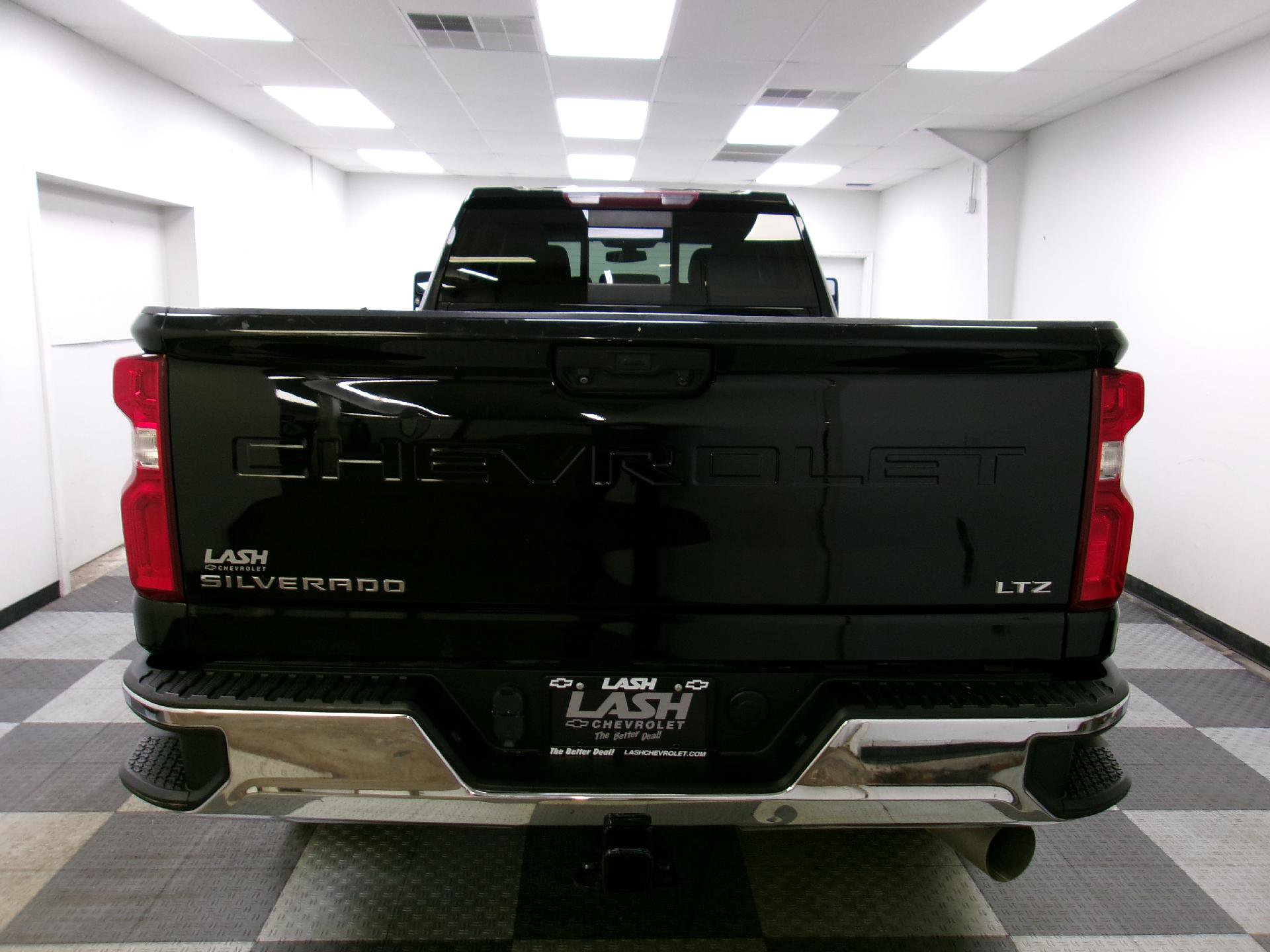 Certified 2022 Chevrolet Silverado 3500 LTZ w/ LTZ Convenience Package AWD/4WD image 11