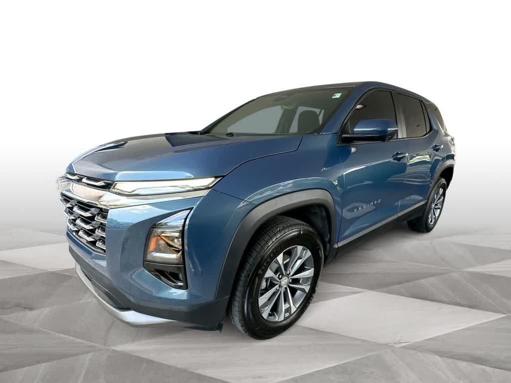 Used 2025 Chevrolet Equinox LT w/ Safety and Technology Package FWD image 4