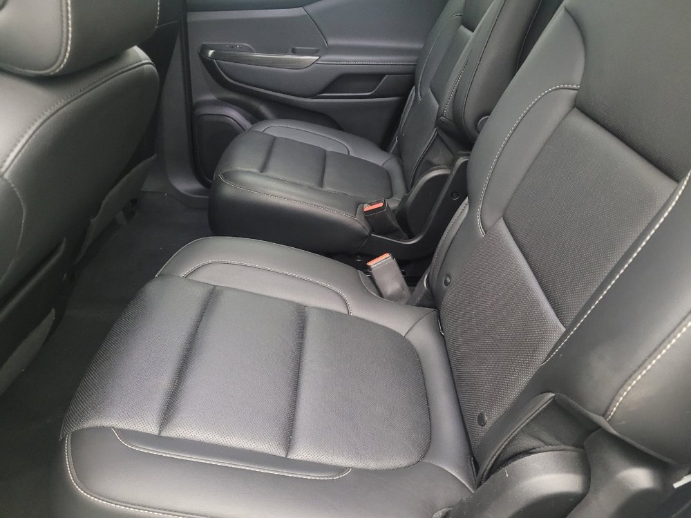 Used 2021 GMC Acadia SLT w/ Technology Package AWD/4WD image 18