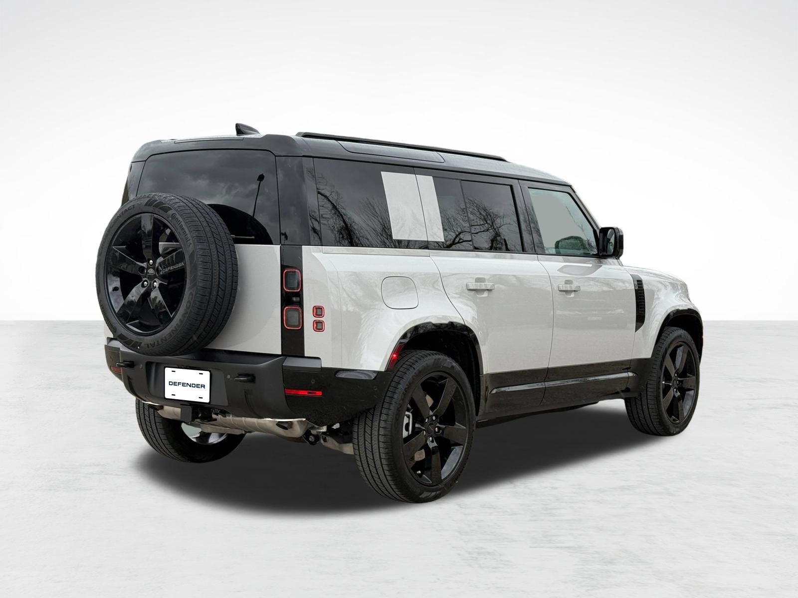 Used 2026 Land Rover Defender 110 X-Dynamic SE AWD/4WD image 9