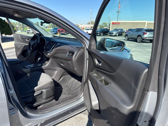 Used 2024 Chevrolet Equinox LT w/ LPO, Floor Liner Package FWD image 30