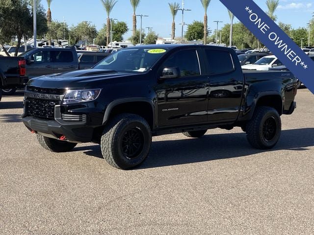 Used 2022 Chevrolet Colorado ZR2 w/ ZR2 Midnight Special Edition AWD/4WD image 2