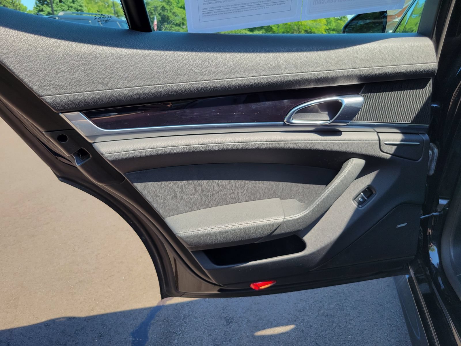 Used 2012 Porsche Panamera 4 AWD/4WD image 24