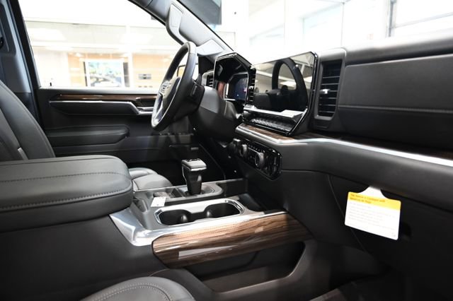 New 2026 Chevrolet Silverado 1500 LT Trail Boss w/ LT Trail Boss Premium Package AWD/4WD image 15