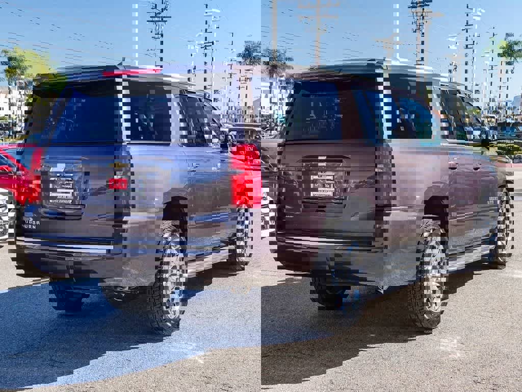 Used 2015 Chevrolet Suburban LTZ image 4