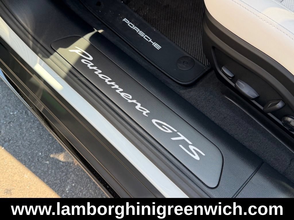 Used 2026 Porsche Panamera GTS AWD/4WD image 32