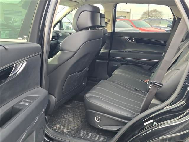 Used 2025 Genesis GV80 2.5T image 6