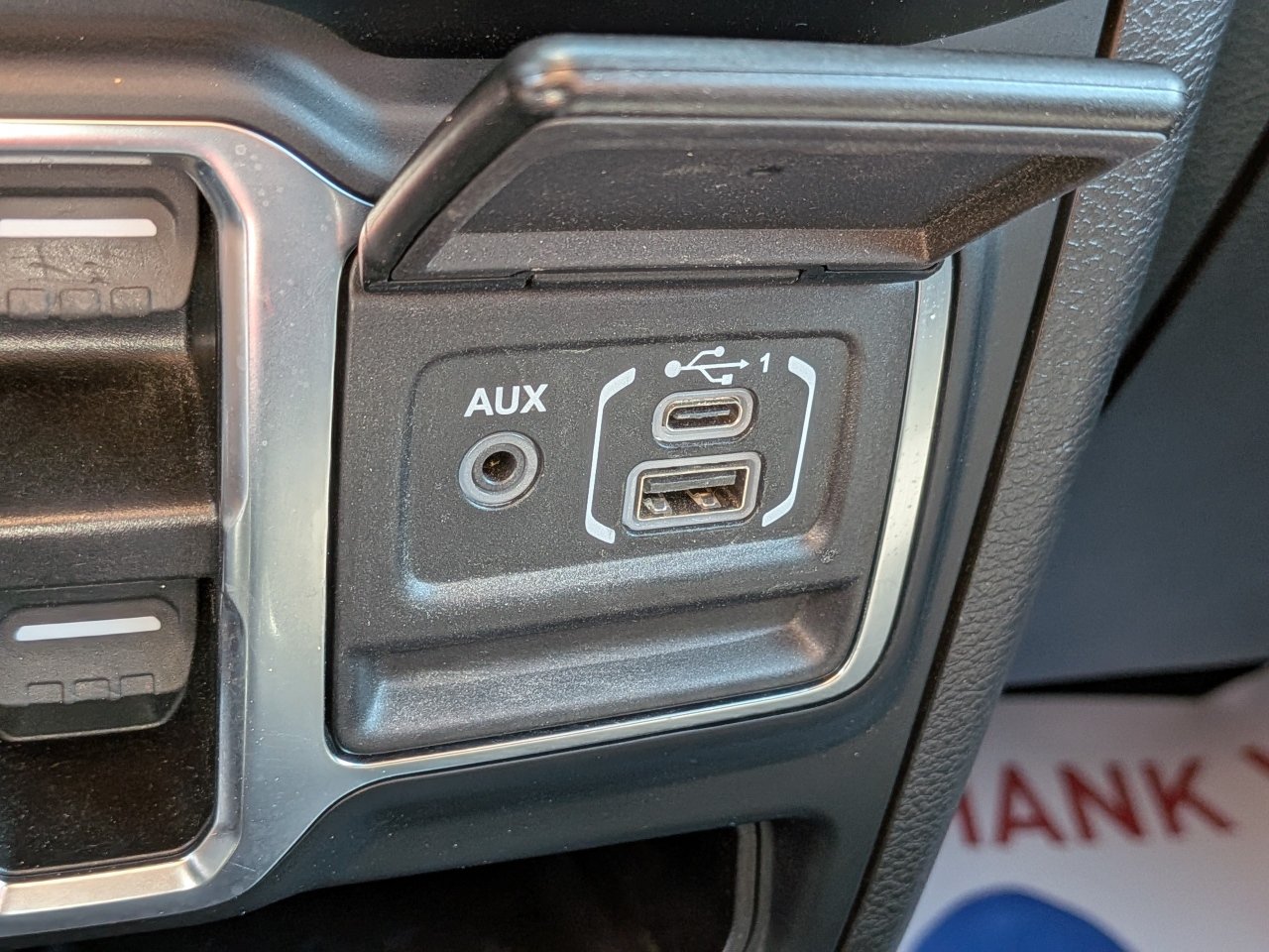 Used 2023 Jeep Gladiator Sport AWD/4WD image 26