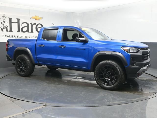 Used 2023 Chevrolet Colorado Trail Boss w/ LPO, Dark Essentials Package image 6