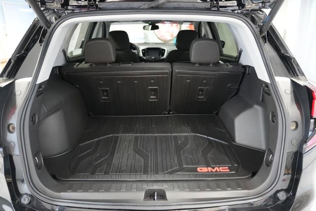 Used 2022 GMC Terrain SLE w/ Driver Convenience Package image 9