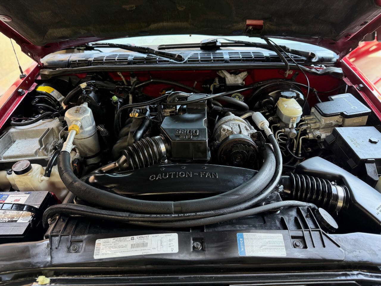 Used 1999 Chevrolet S10 Pickup LS w/ Preferred Equipment Group RWD image 19