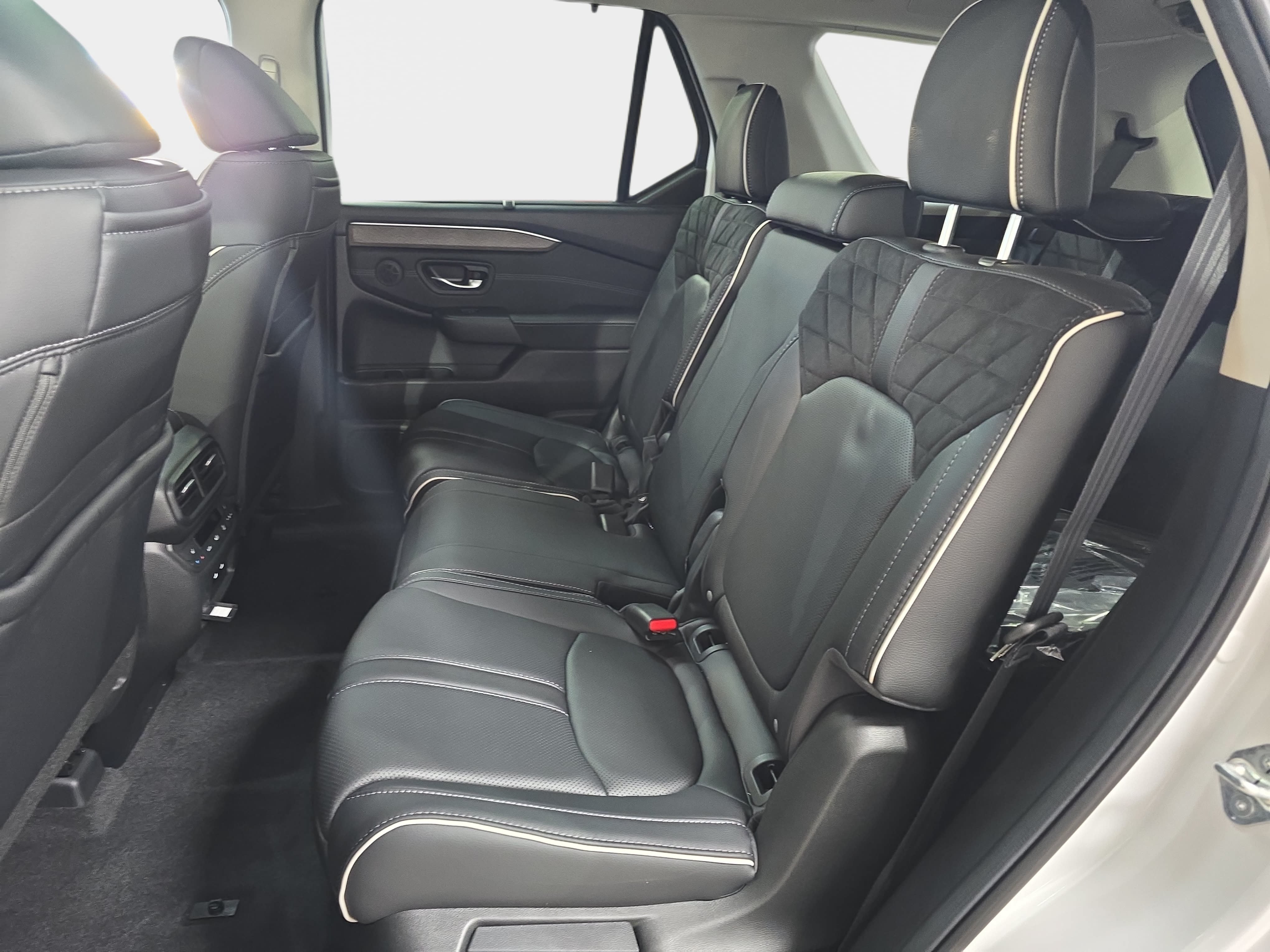 New 2026 Honda Pilot Elite image 11