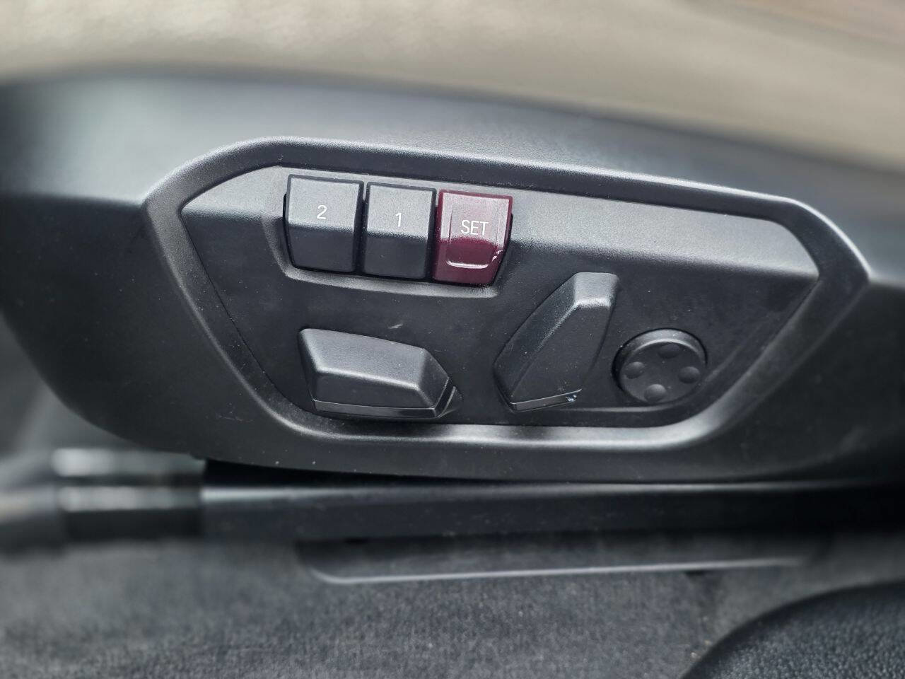 Used 2017 BMW X3 xDrive28i image 17