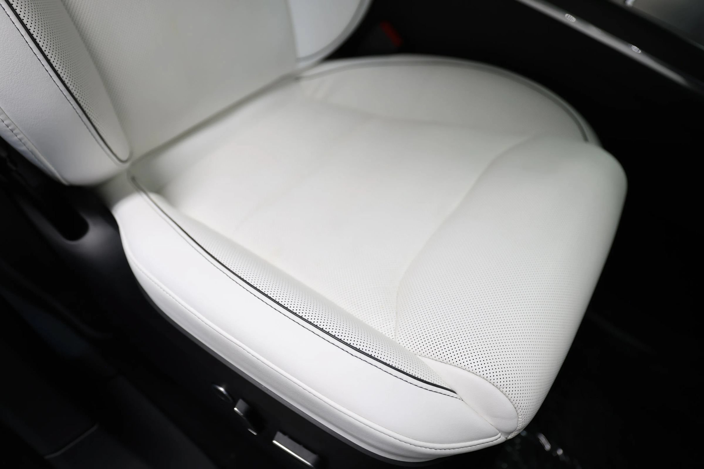 Used 2022 Tesla Model X Plaid AWD/4WD image 36