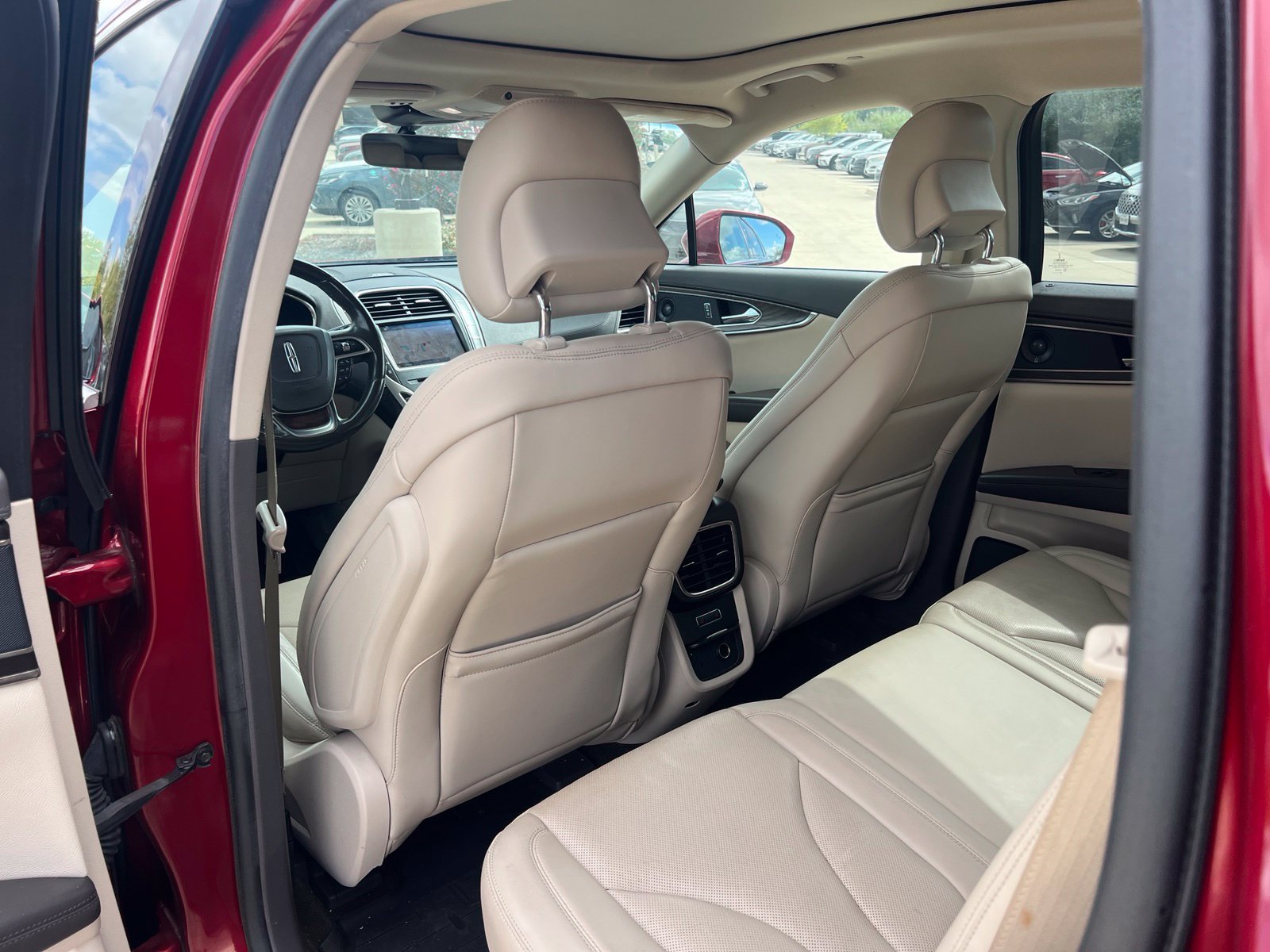 Used 2019 Lincoln Nautilus Reserve FWD image 17