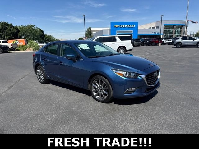 Used 2018 MAZDA MAZDA3 Touring FWD image 1