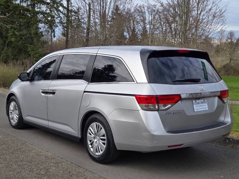 Used 2014 Honda Odyssey LX image 10