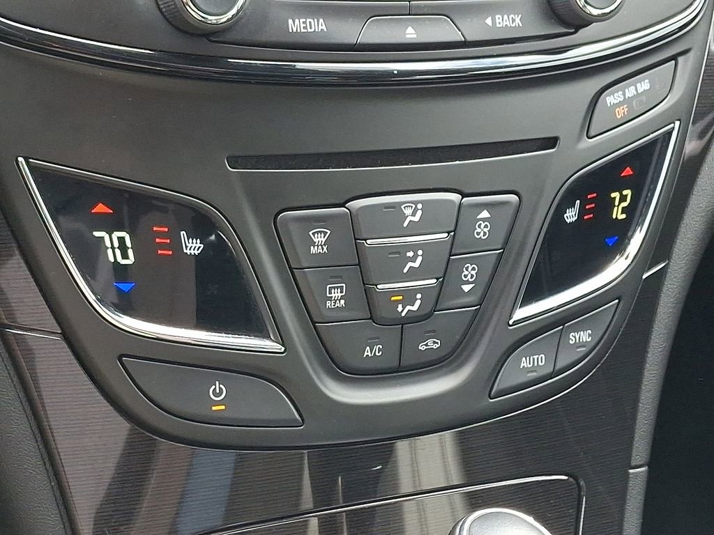 Used 2016 Buick Regal image 17