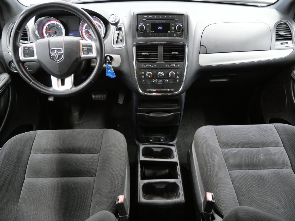 Used 2015 Dodge Grand Caravan SE w/ Quick Order Package 29E SE FWD image 14