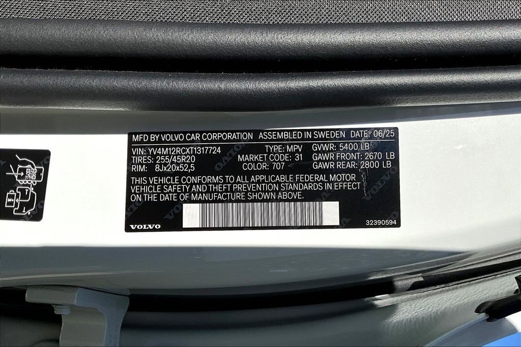 Used 2026 Volvo XC60 B5 Plus w/ Protection Package Premier AWD/4WD image 47