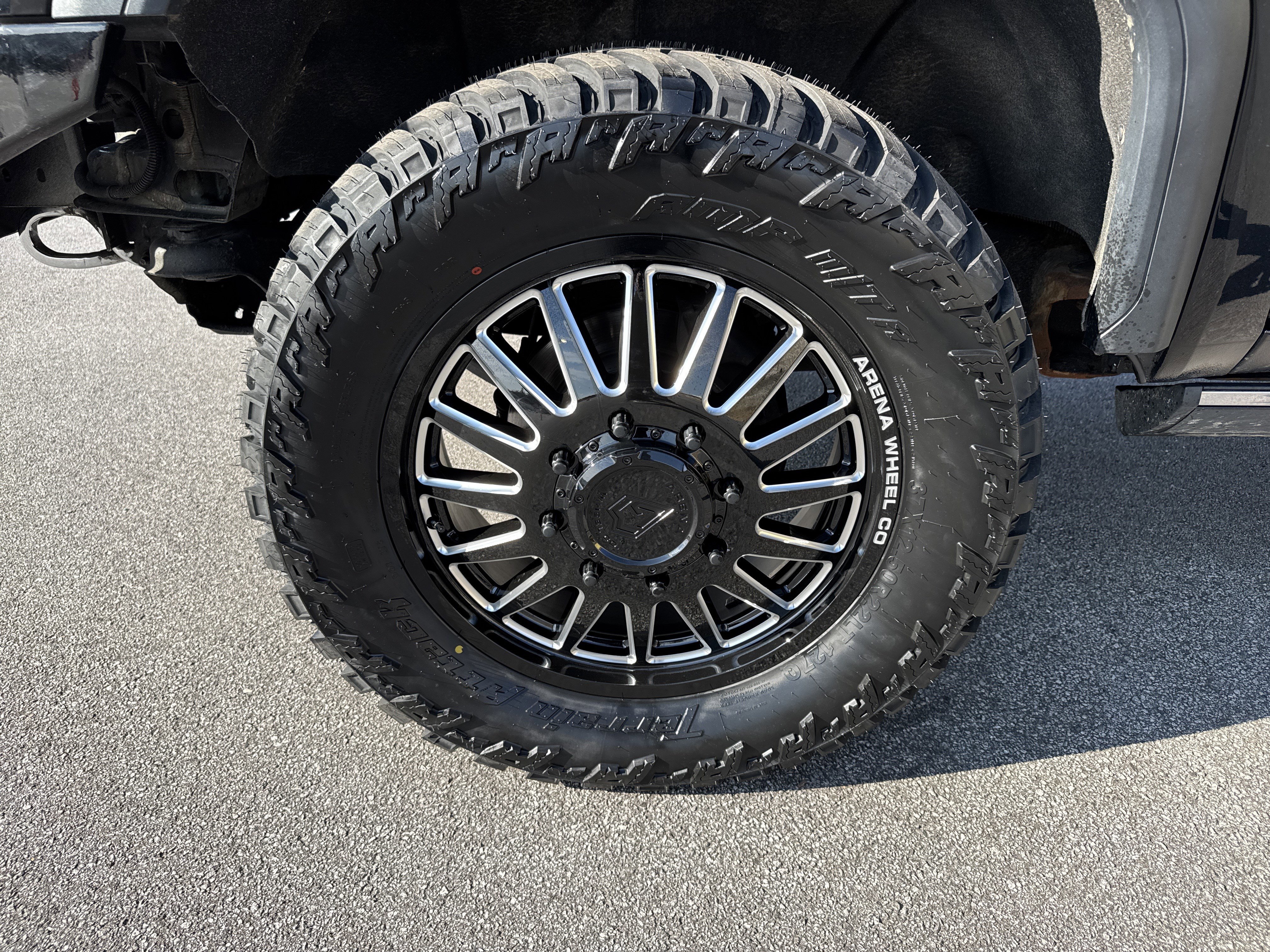 Used 2022 GMC Sierra 3500 Denali image 13