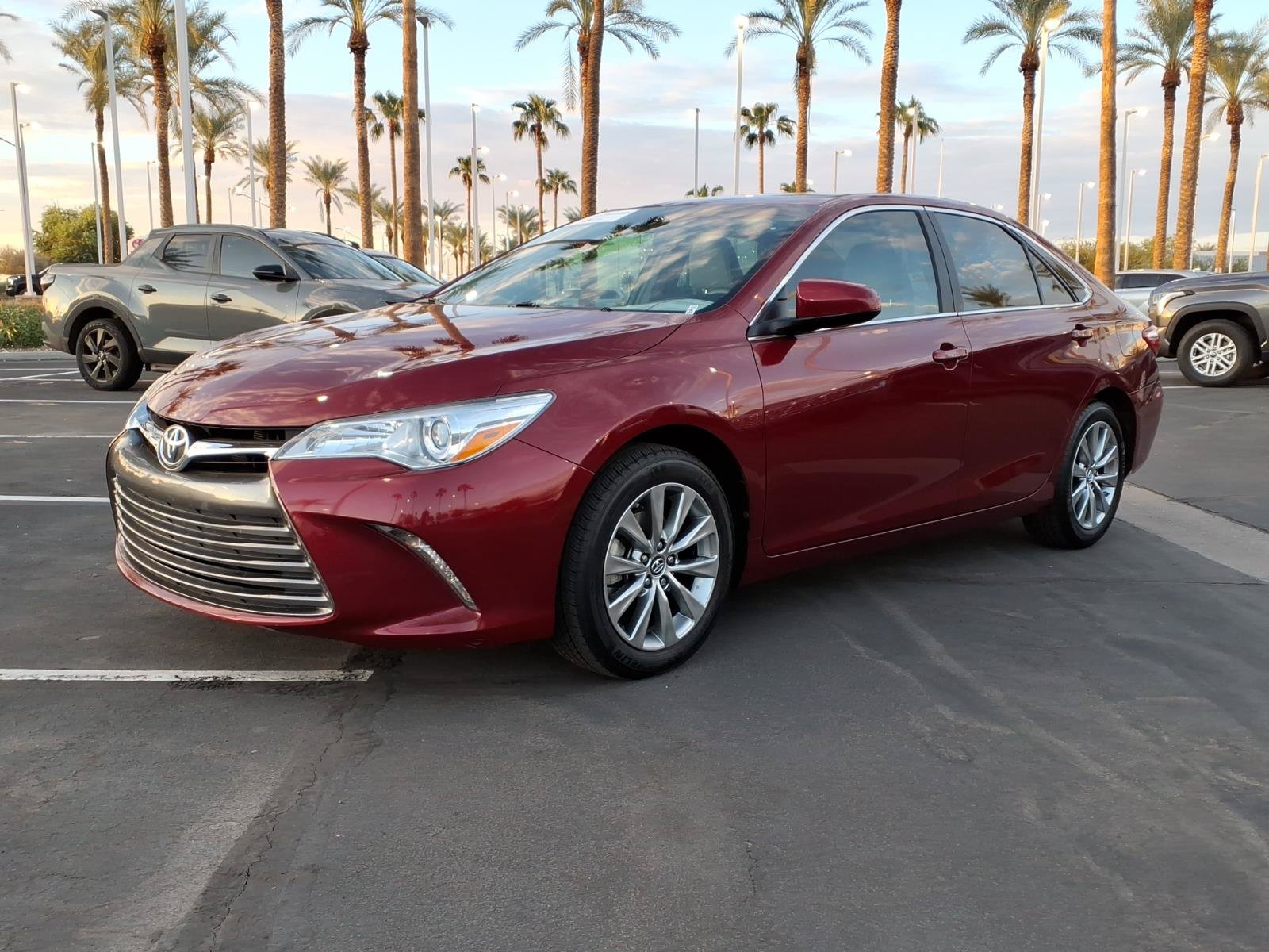 Certified 2017 Toyota Camry XLE FWD image 8