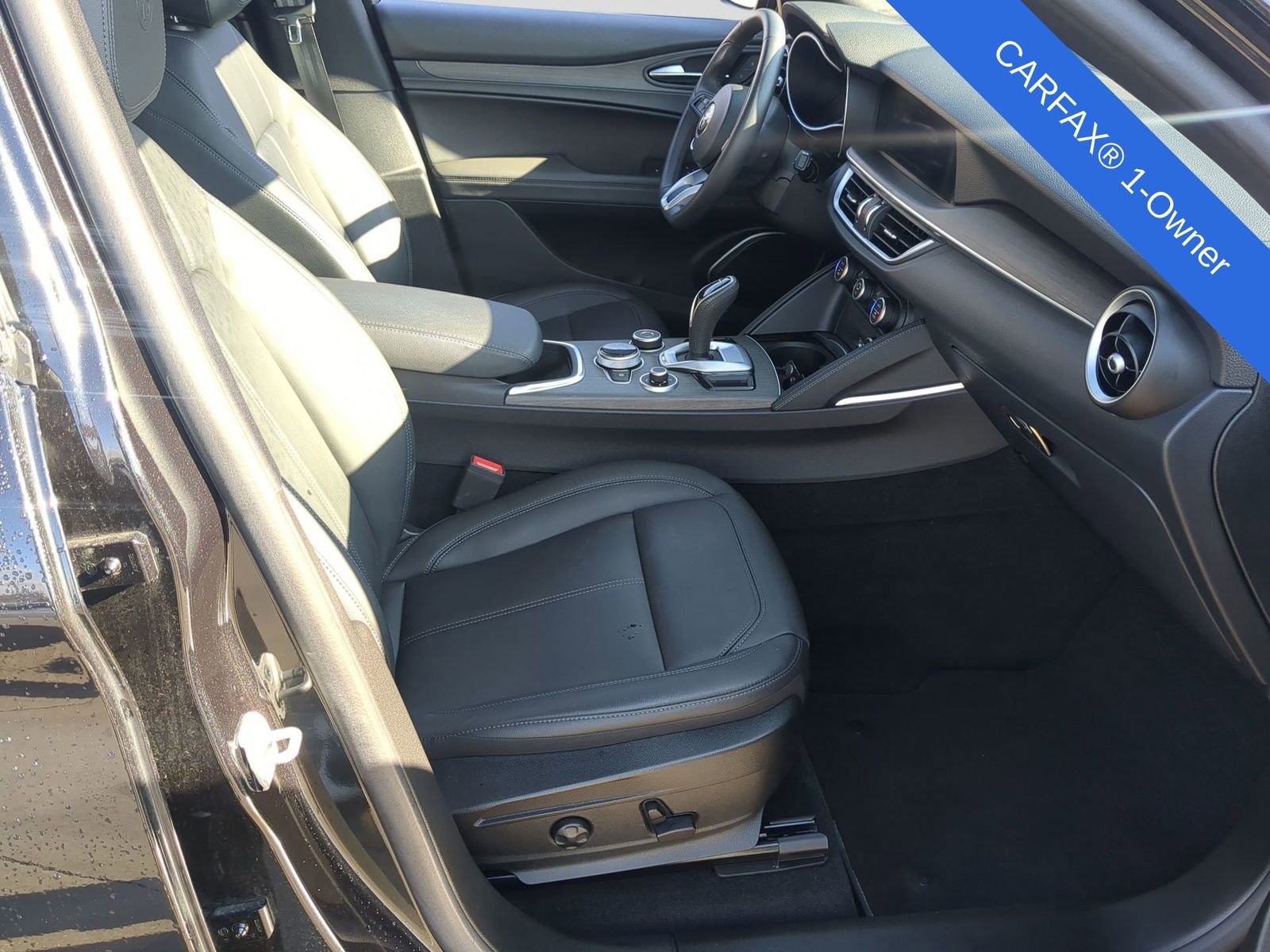 Used 2023 Alfa Romeo Stelvio Ti image 26