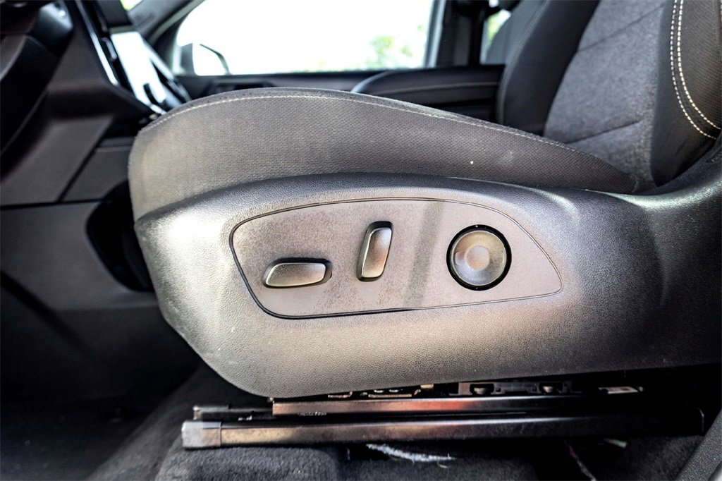 Used 2025 GMC Acadia Elevation image 12