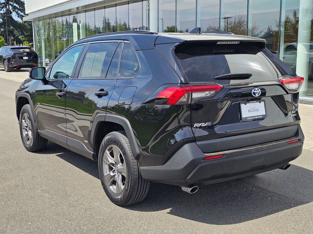 Used 2024 Toyota RAV4 XLE w/ Weather Package AWD/4WD image 3