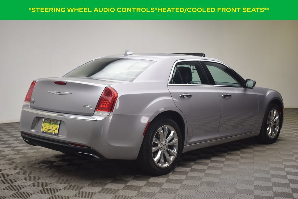 Used 2016 Chrysler 300 C AWD/4WD image 6