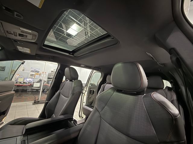 Used 2022 Toyota Sienna XSE image 29
