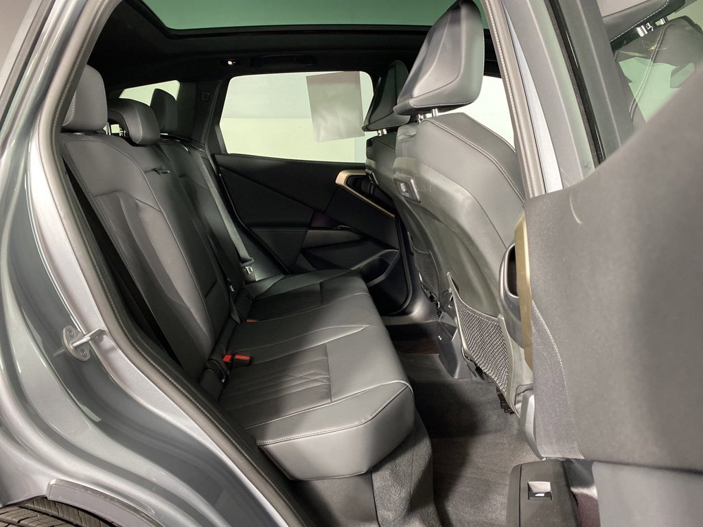 Used 2025 BMW X3 xDrive30i w/ Premium Package image 31