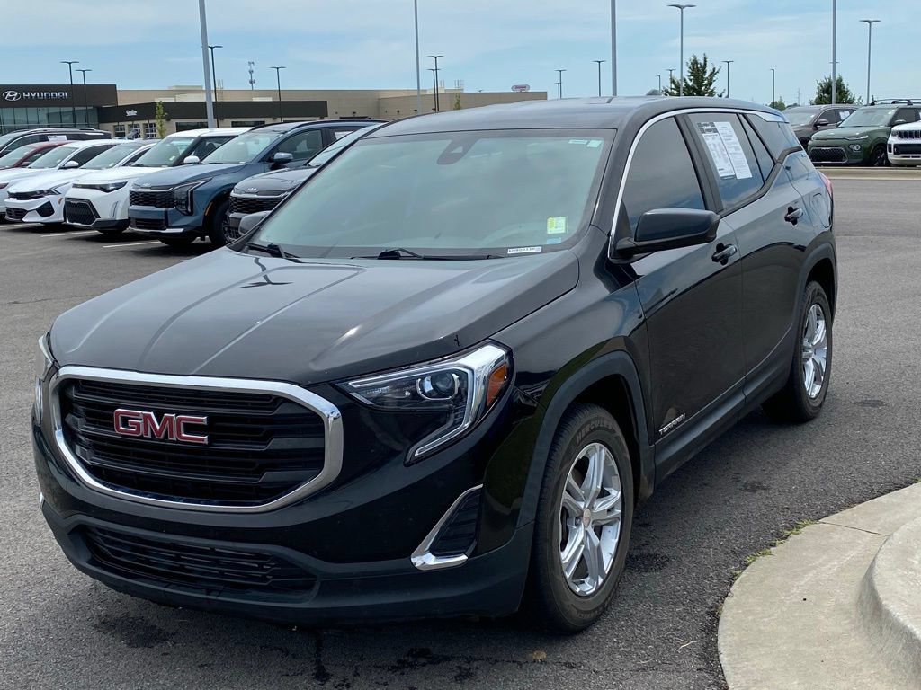 Used 2021 GMC Terrain SLE FWD image 4