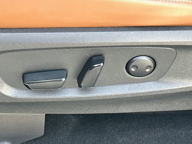 Used 2022 Nissan Pathfinder Platinum w/ Lighting Package (N92) AWD/4WD image 41