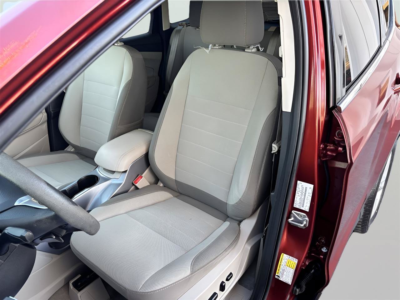 Used 2016 Ford Escape SE w/ Equipment Group 201A AWD/4WD image 13
