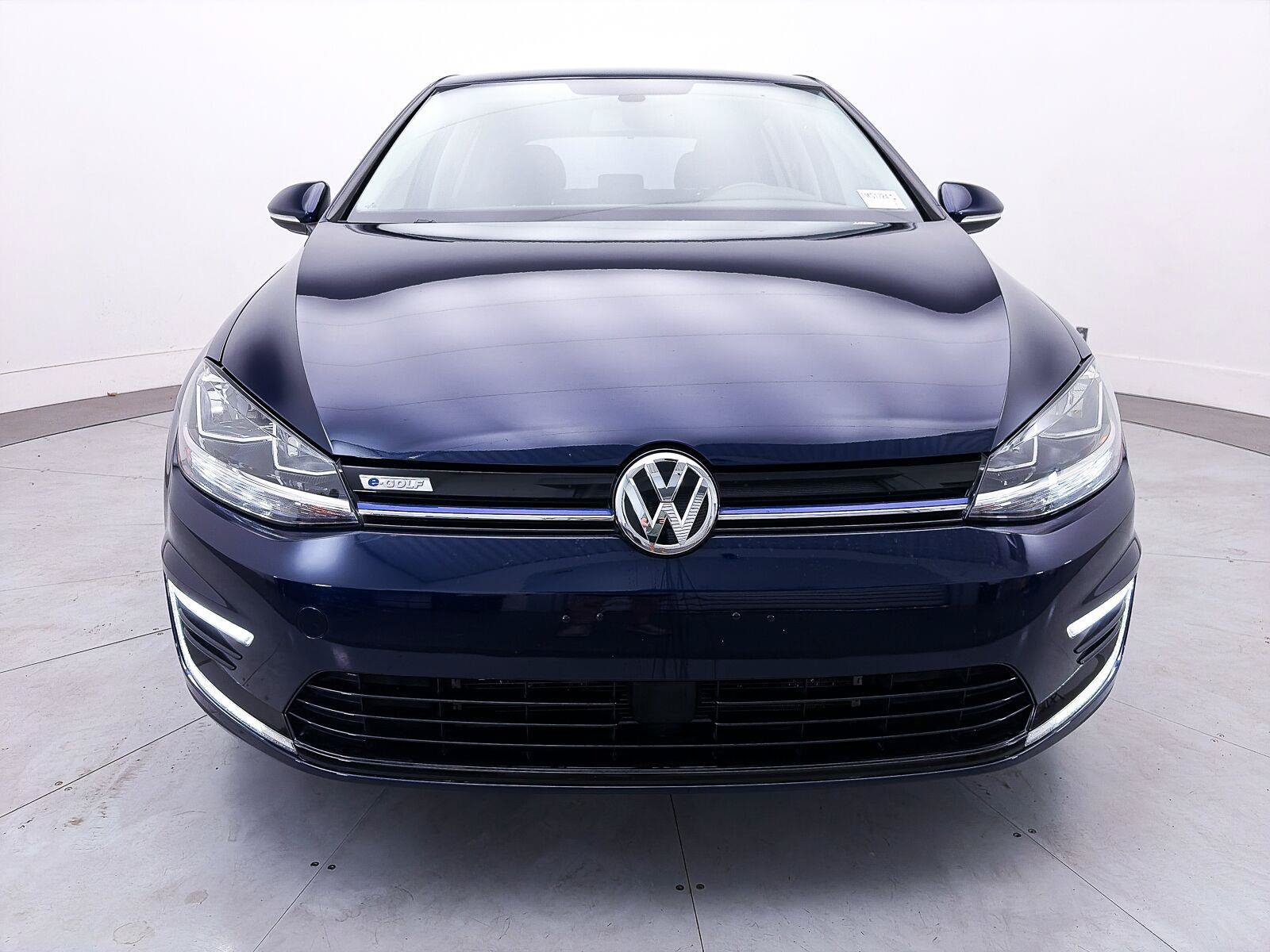 Used 2019 Volkswagen e-Golf SE w/ Driver Assistance Package FWD image 11