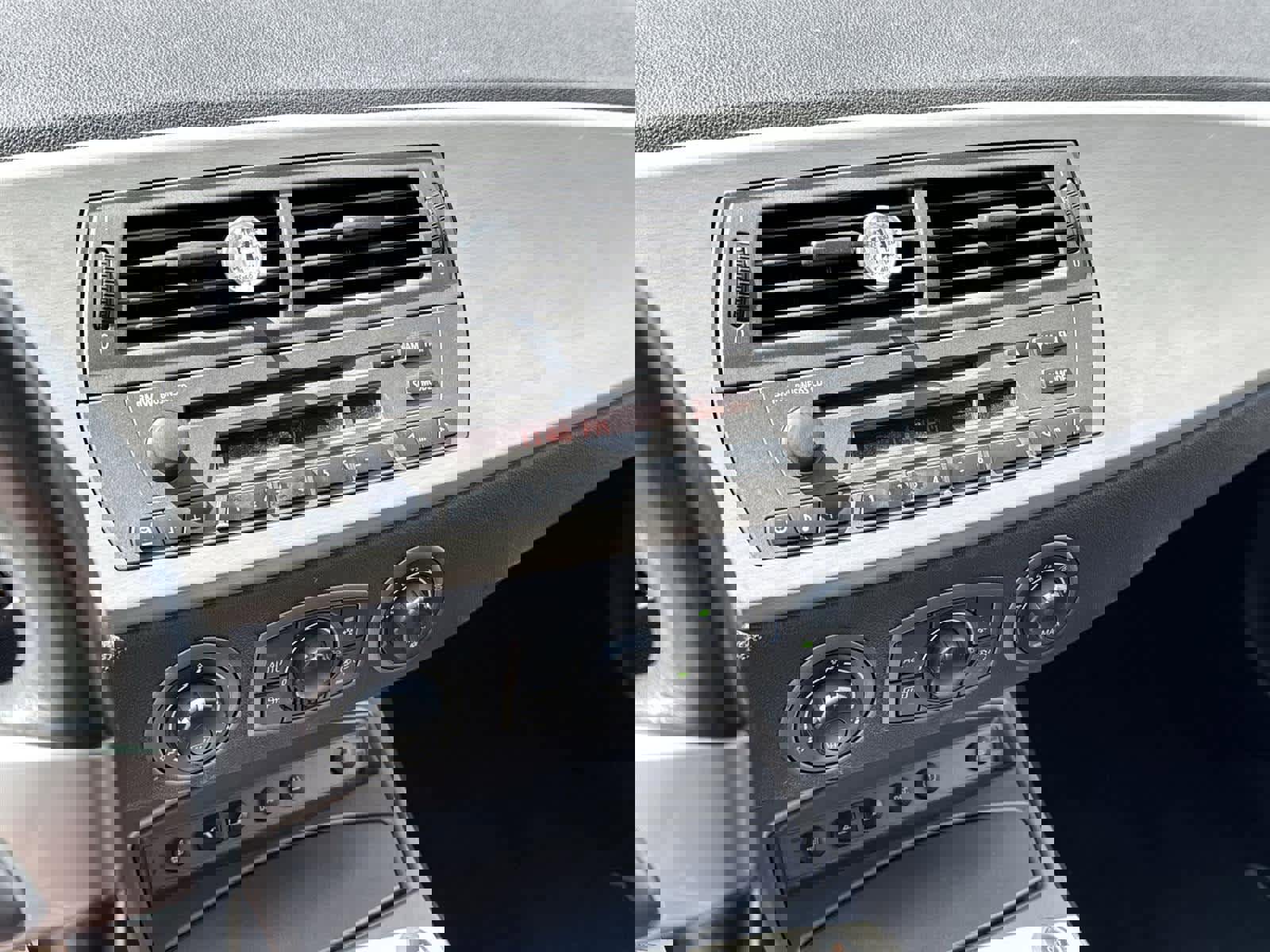 Used 2004 BMW Z4 2.5i image 21