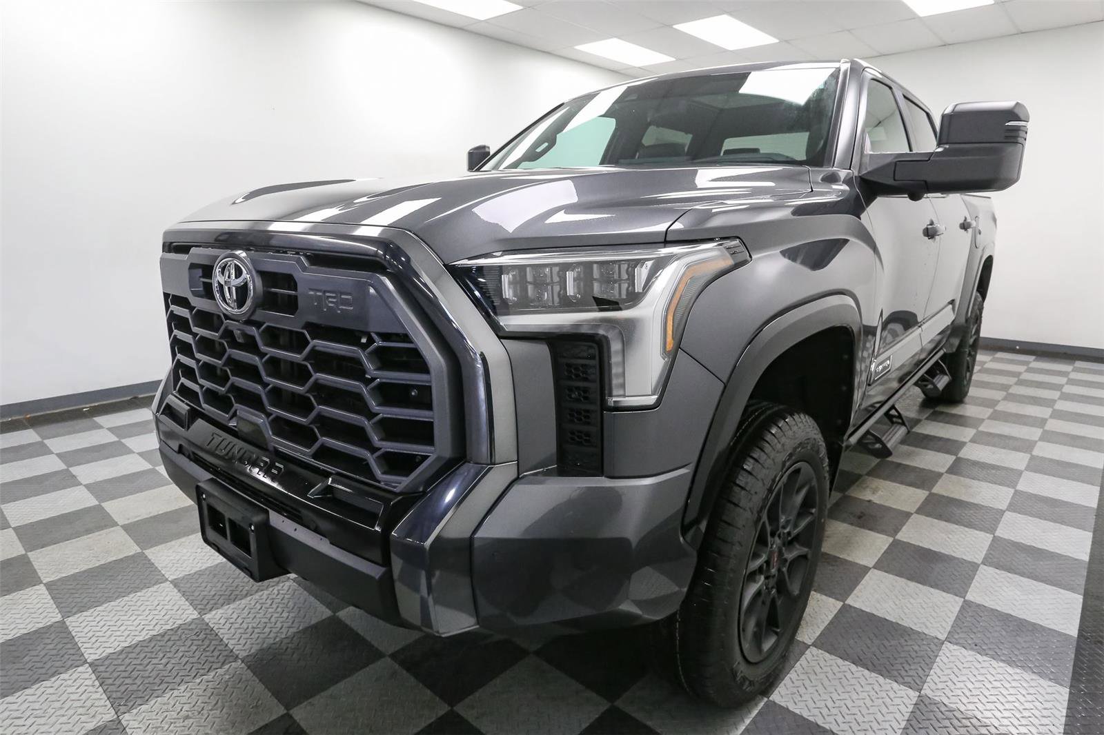 New 2026 Toyota Tundra Platinum image 4
