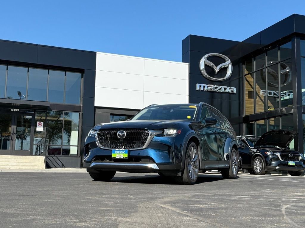 Used 2024 MAZDA CX-90 3.3 Turbo w/ Premium Package image 2