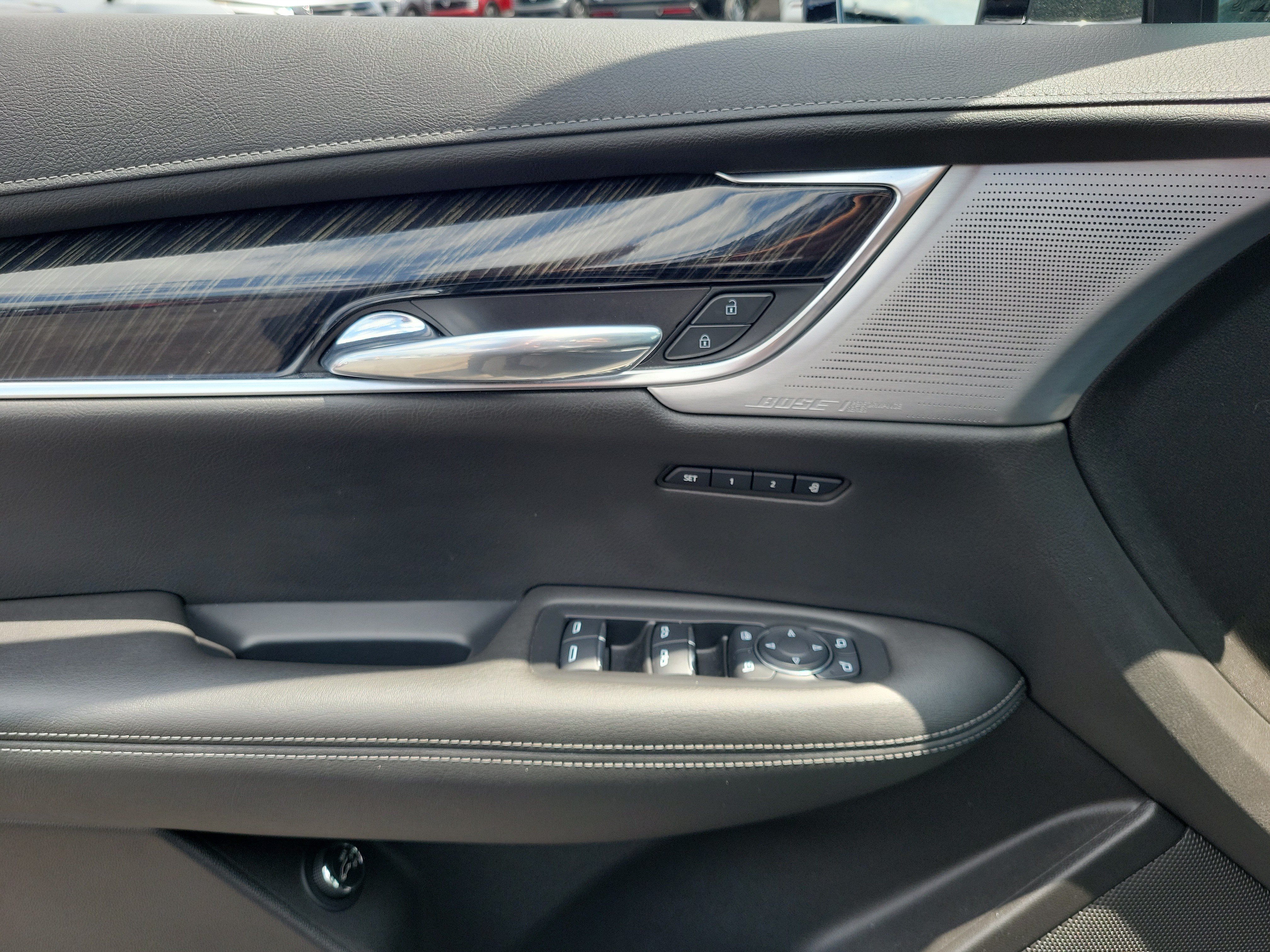 Used 2022 Cadillac XT6 Premium Luxury w/ Technology Package AWD/4WD image 17
